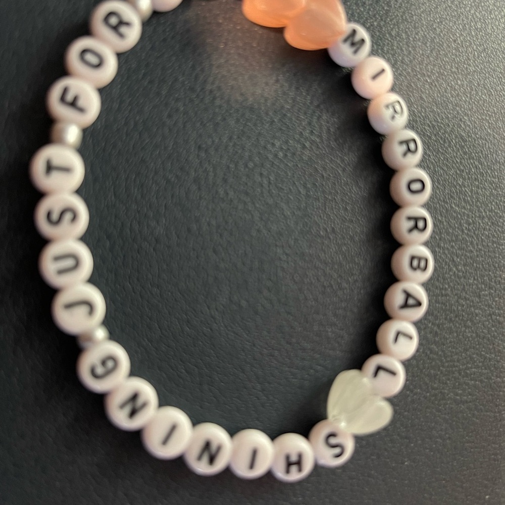 20 Friendship Bracelets for Trading at Taylor Swift Concerts—pack of 20 - Picture 3 of 16